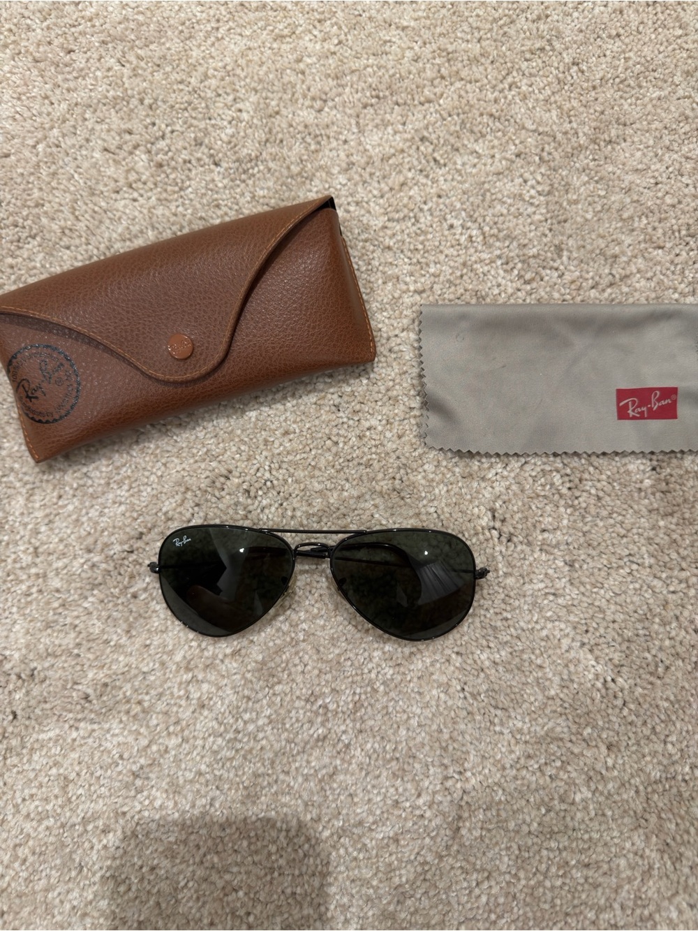 Ray-Ban Classic Aviator Sunglasses RB3025